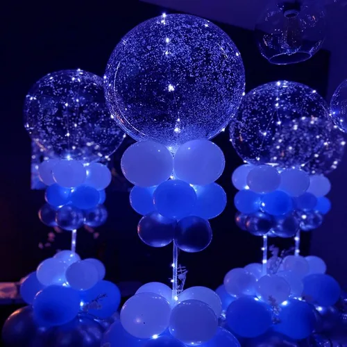 Vista 6 de Lightsfever 6 globos con luz LED con palos, centros de mesa para fiesta Azul