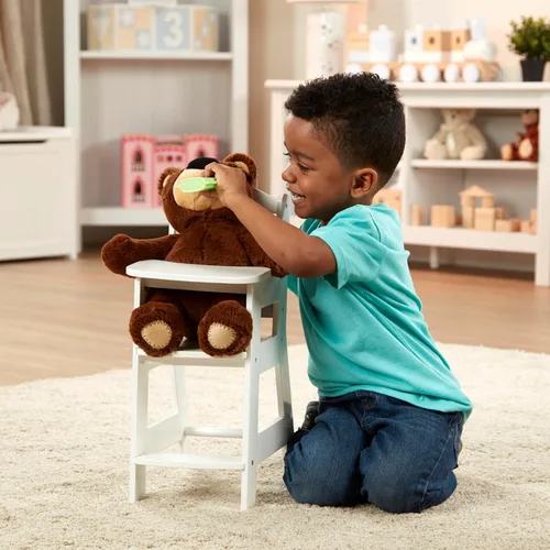 Vista 2 de Melissa & Doug Silla Alta de Juguete para Pretend Play Accesorios para Muñeca Bebé