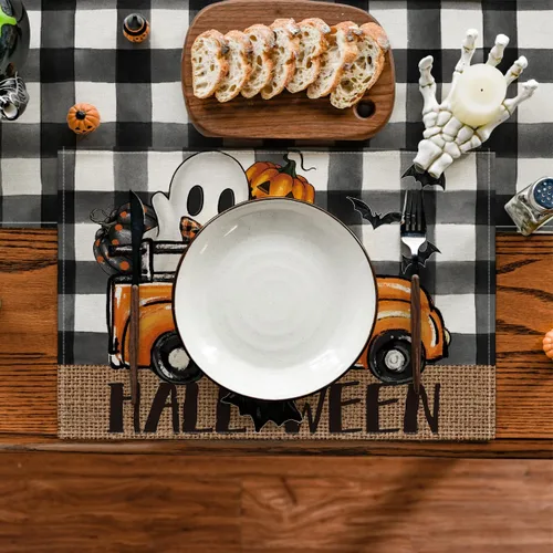 Vista 2 de Artoid Mode Buffalo - Juego de 4 manteles individuales espeluznantes de Halloween, 12 x 18 pulgadas, para decoración de fiestas, cocina, comedor