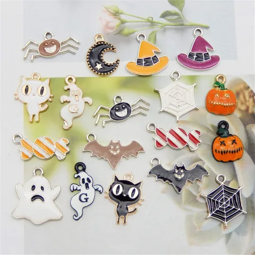 Vista 3 de Julie Wang Alloy Pendant for Halloween Thanksgiving Christmas Valentine’s Day Gifts Jewelry Making - Pumpkin, Maple Leaf, Snowflake, Heart Charms
