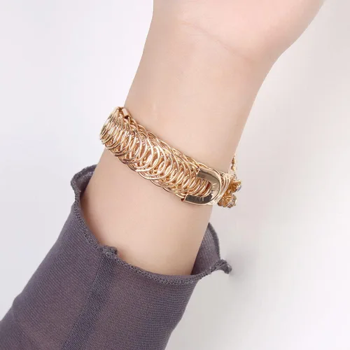 Vista 4 de Reloj de pulsera elegante de cristal para mujer, brazalete redondo, esfera analógica de cuarzo Dorado