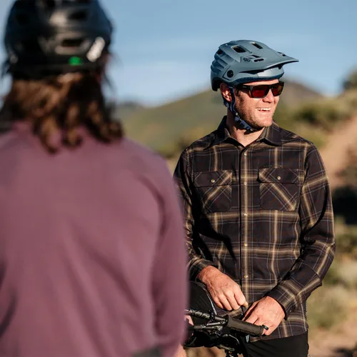 Vista 5 de Club Ride Camisa de franela Daniel para hombre, ropa elegante, cómoda y versátil para exteriores, perfecta para ciclismo y uso casual