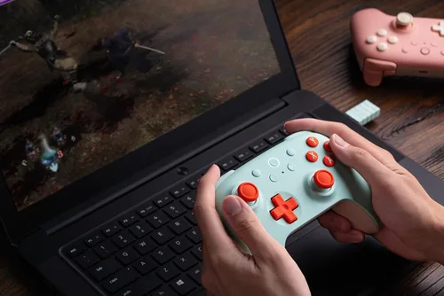 Vista 6 de 8BitDo Ultimate 2C Wireless Controller for Windows PC and Android, with 1000 Hz Polling Rate, Hall Effect Joysticks and Triggers, and Remappable