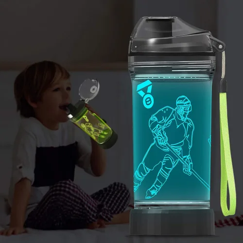 Vista 7 de YuanDian Regalos de hockey para niños, botella de agua con luz LED - 14 onzas Tritan libre de BPA ecológica - Copas deportivas LED geniales, regalo