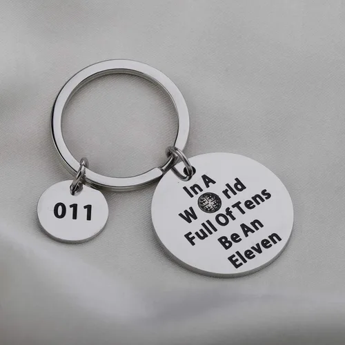 Vista 5 de TGBJE Programa de TV Gift In A World Full of Tens Be An Eleven Llavero Friends Don't Lie Regalo Número 11 011