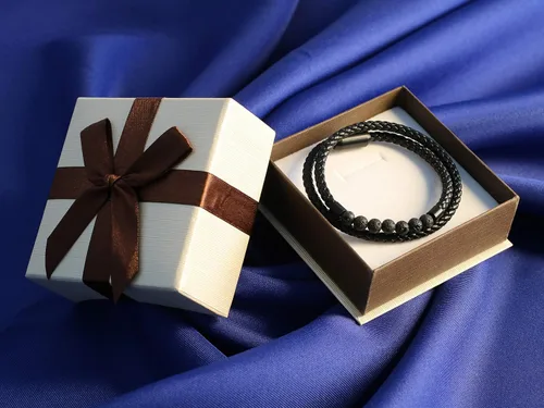 Vista 7 de COAI Pulsera de cuero de doble capa con piedras negras ónix