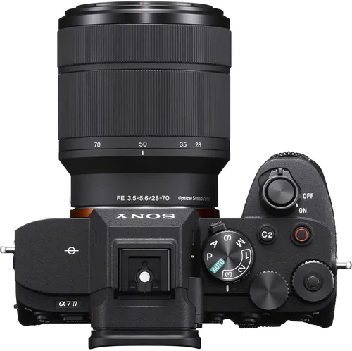 Vista 5 de Kit de cámara sin espejo Sony α7 IV (ILCE-7M4K/B) con lente OSS de 28–70mm Sensor Full-Frame de 33 MP Video 4K/60p Tarjeta de 64GB, kit