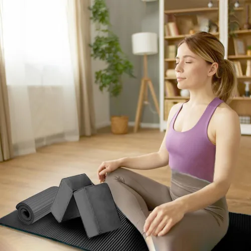 Vista 4 de BalanceFrom 7-Piece Yoga Set with 71x24x0.5 Inches Extra Thick Mat and Carrying Sling – Includes 2 Blocks, Stretch Strap, 2 Towels, and Knee Pad for