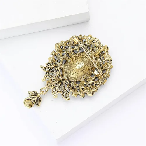 Vista 7 de Broche de cristal austriaco vintage para mujeres y hombres, broche de flor de diamante de lágrima antigua, broches de estilo victoriano, elegante