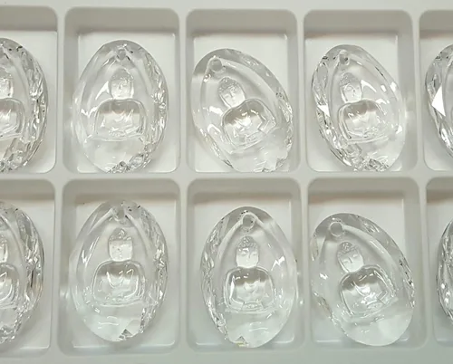 Vista 2 de Swarovski Crystal Clear 6871 - Colgante de Buda facetado 1102 x 0780in