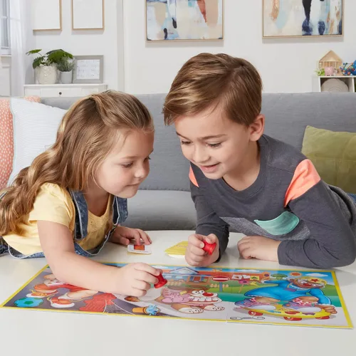 Vista 5 de Hasbro Gaming Juego de mesa Operation Junior Juego de operación para niños pequeños Edades de 3 años en adelante 2 a 4 jugadores