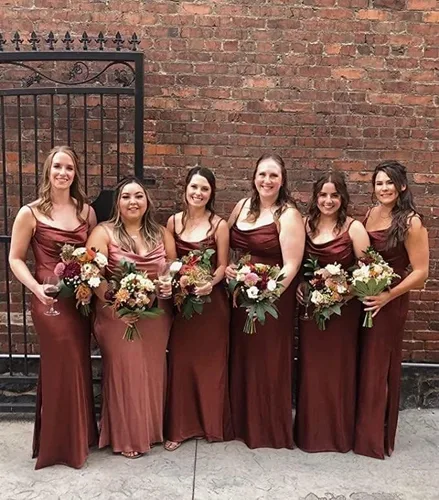 Vista 4 de Vestidos largos de satén para dama de honor con tirantes delgados con abertura lateral para boda para mujer vestidos formales de fiesta de noche BD12