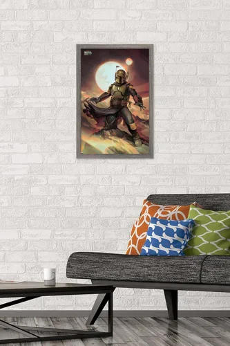 Vista 2 de Trends International Star Wars: The Book of Boba Fett - Póster de pared de Boba on Tatooine, 14.725 x 22.375 pulgadas, versión enmarcada de madera