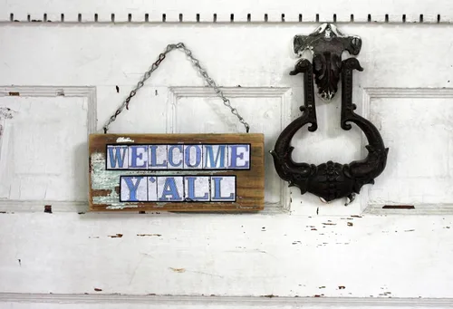 Vista 2 de New Orleans Street Tile Lettering Welcome Y'all Wooden Wall Art Sign