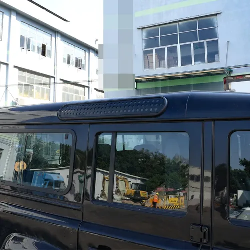 Vista 6 de Cubierta protectora de aleación para ventana lateral de techo, cubierta para ventanas de puerta trasera para Land Rover Defender 90 110 2004-2018