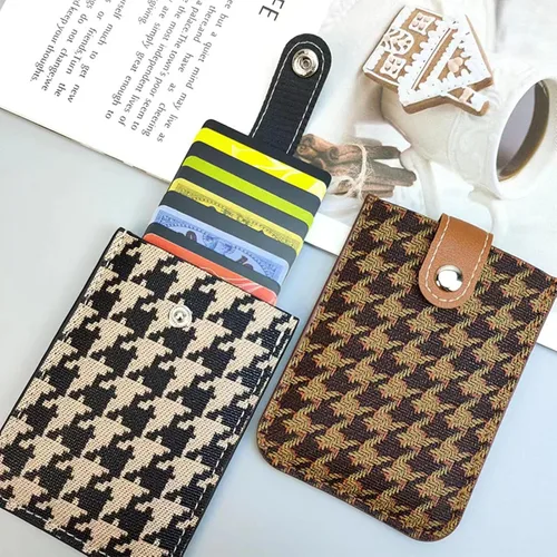 Vista 2 de Cardcarie - Organizador de tarjetas extraíble personalizado, bolsa organizadora de tarjetas de cuero con cierre a presión, tarjetero extraíble