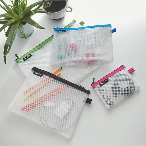 Vista 5 de Leitz Set of 4 Leitz Wow Travel Pouches, Water Resistant, Translucent, Ideal for Visible Storage and Organisation, Sizes: Small (A6), Medium (A5)