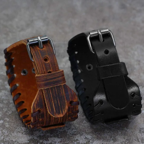 Vista 2 de GelConnie - Pulsera de piel con amuleto vikingo y talismán escandinavo celta pagano