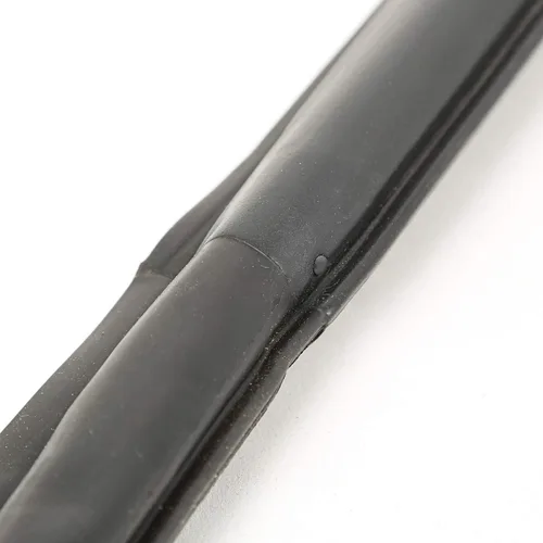 Vista 2 de Omix 12303.21 Junta de puerta, delantero, derecho Referencia OE: 55395274AU Compatible con Jeep Wrangler JK 2007-2018