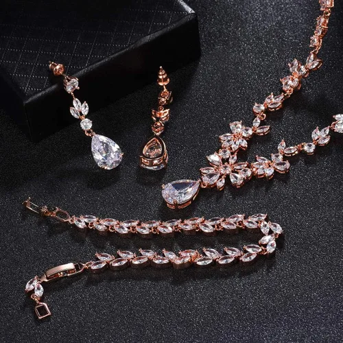 Vista 3 de Juego de joyas Hadskiss collar y aretes colgantes chapado en oro blanco con circonita cúbica blanca AAA joyería para bodas y fiestas hipoalergénica