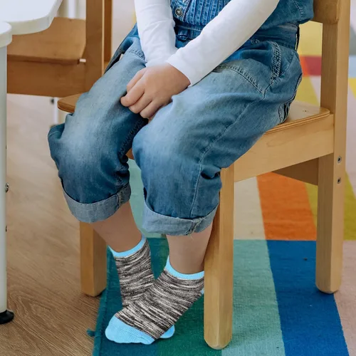 Vista 4 de Auranso 12 pares de calcetines atléticos transpirables para niños y niñas de algodón de corte bajo