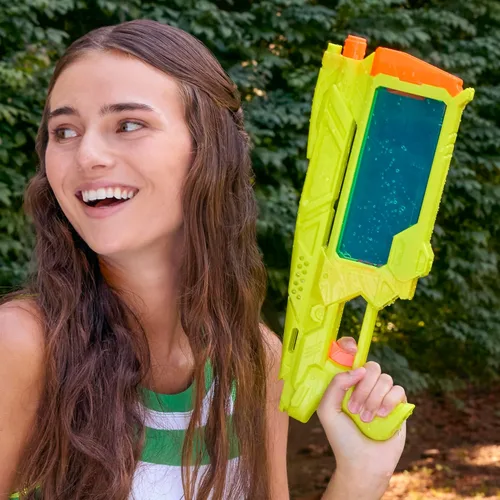 Vista 6 de Nerf Super Soaker Dunk-Fill+ Water Blaster Tanque de llenado instantáneo fácil, simplemente sumerge y vaya Tanque de 12.1 onzas líquidas