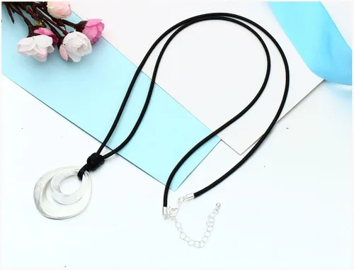 Vista 5 de HONGYE Waterdrop cepillado collar colgante para mujer