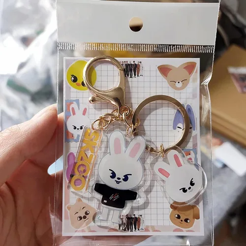 Vista 3 de SXTQFDC Kpop Straykids Merchandise,Stray Kids Skzoo llavero Felix Hyunjin bolsa de adornos accesorios llavero