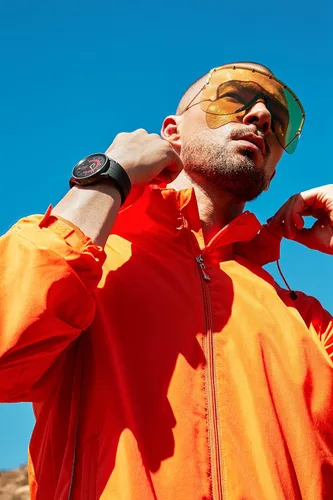Vista 2 de SAMSUNG Reloj inteligente Galaxy Watch 5 Pro LTE de 1.772 in con rastreador de cuerpo, salud, fitness y sueño, batería mejorada, cristal de zafiro