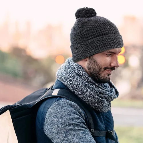 Vista 4 de Trendy Apparel Shop XXL - Gorro de invierno acanalado con pompones de gran