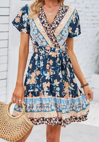 Vista 8 de ZESICA - Vestido corto con cuello en V cruzado para mujer, estampado floral bohemio, con vuelos, acampanado, vestido de verano 2024 para la playa