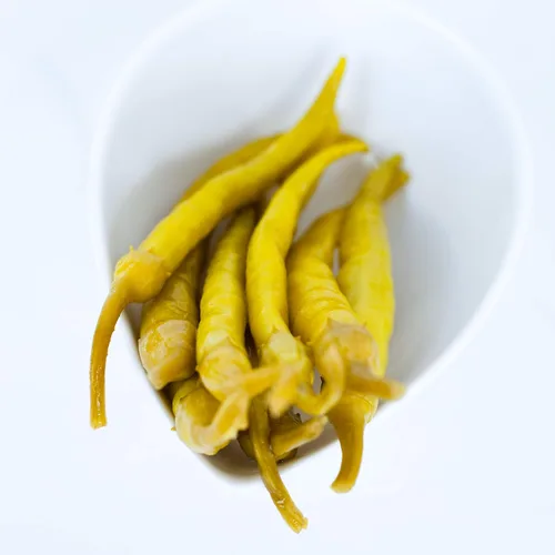 Vista 4 de Matiz Piparras - Pimientos de guindilla vascos, verdes, 6.4 oz Pimientos en escabeche españoles de España