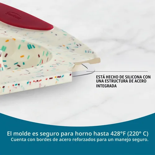 Vista 3 de Trudeau Molde de Donas Jumbo – Molde Antiadherente de 6 Cavidades, Confeti Blanco/Fucsia – Molde de Silicona para Hornear Donas Caseras, Magdalenas