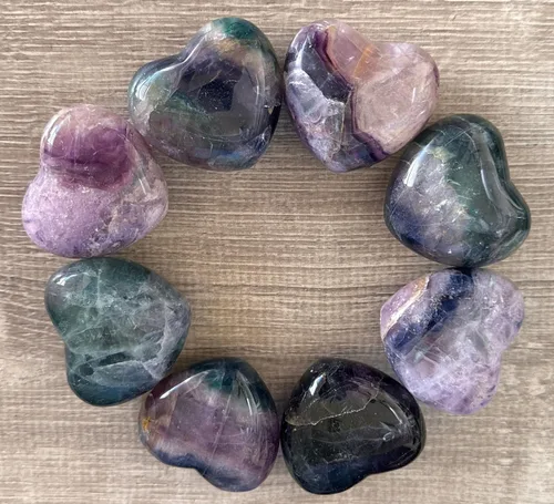 Vista 17 de Corazón hinchado de piedras preciosas al por mayor, corazones hinchados de piedras preciosas pulidas, piedra de palma de cristal, corazón de cristal