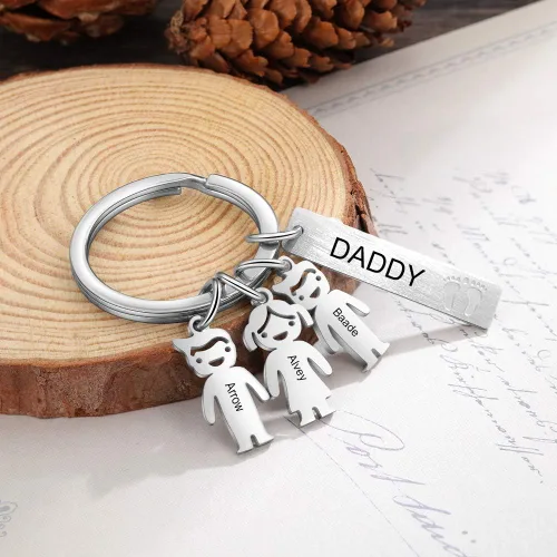 Vista 3 de kaululu Personalized Keychain for Mom Dad Custom Family Keychain with Charm Dolls for Men Women Name Keyring