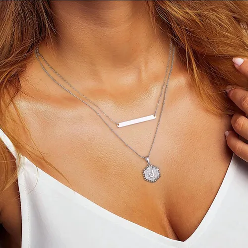 Vista 6 de Turandoss Collares de plata con iniciales en capas para mujer, chapado en oro blanco de 14 quilates, collar de cadena de clip con dije de letra