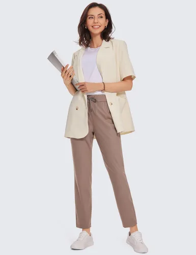 Vista 3 de CRZ YOGA - Pantalones deportivos de vestir con bolsillos para mujer, elasticidad de 4 vías, largo de 78 (al tobillo) ideales para golf, trabajo