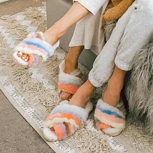 Vista 2 de EMU Australia Mayberry Rainbow - Pantuflas de piel de oveja para mujer, Arco iris