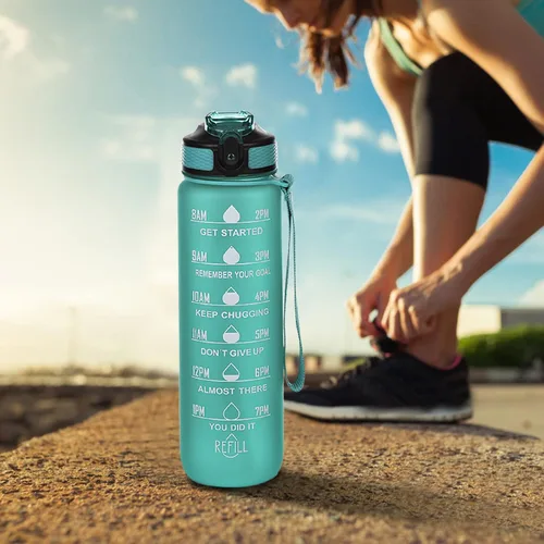 Vista 10 de Botella de agua deportiva motivacional a prueba de fugas de 32 onzas con popote y marcador de tiempo, tapa abatible, duradera, sin BPA, no tóxica