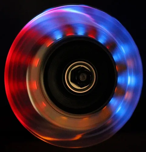 Vista 2 de L.E.D. Ruedas de scooter con rodamientos ABEC 9 para scooters Razor 3.937 in iluminados, paquete de 2