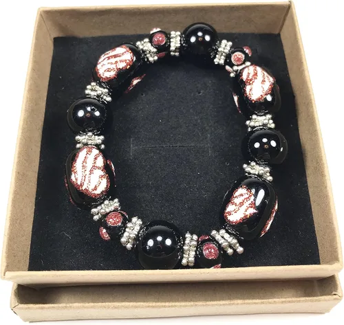Vista 4 de Linpeng Las pulseras de cuentas de corazón son accesorios encantadores y elegantes que capturan sin esfuerzo la esencia del amor y la calidez
