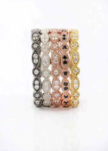 Vista 7 de Elegante joyero Anillo de eternidad de diamantes para mujer en oro macizo de 9k, 14k y 18k, anillo de diamantes milgrain marquesa, banda