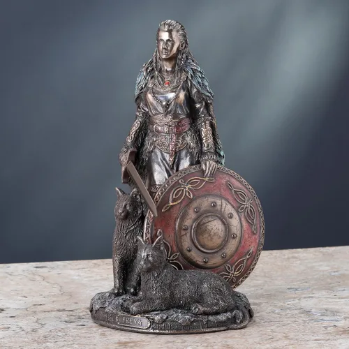 Vista 5 de Veronese Design 8 1/4 Shield Maiden Freya Diosa nórdica del Amor Belleza y Guerra Escultura de resina fundida en frío Estatua con acabado de bronce