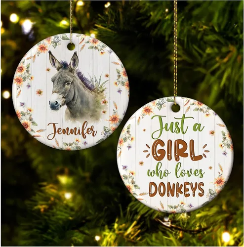 Vista 8 de Hyturtle Adorno de Navidad personalizado para los amantes de los osos, adorno de cerámica con nombre personalizado de Just A Girl Who Loves Bears