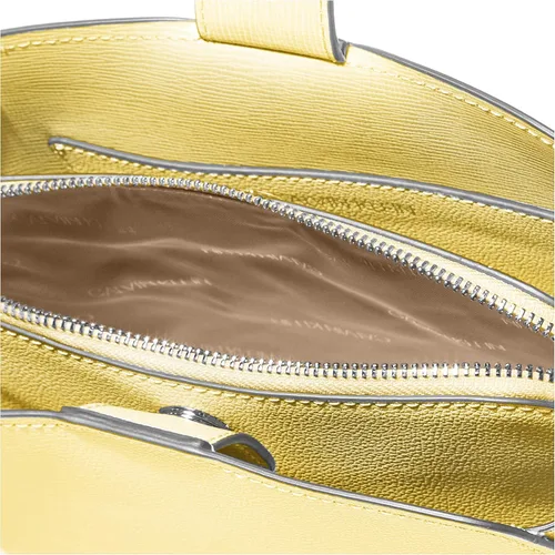 Vista 7 de Calvin Klein Hailey Micro Pebble Triple Compartment Chain Crossbody