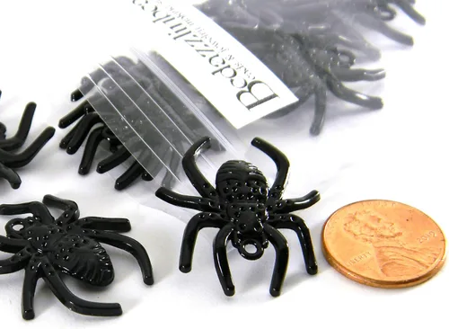 Vista 2 de 10 colgantes grandes de 1/8 de pulgada (1.142 in) de metal negro espeluznante araña de Halloween con anillo de agujero de 0.063 in para colgar, Metal