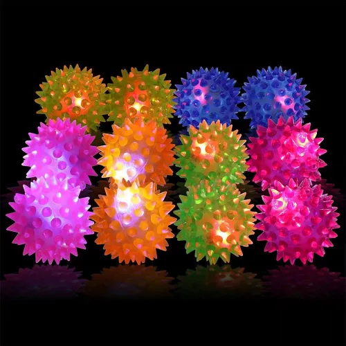 Vista 6 de Paquete de 12 pelotas LED con luz, antiestrés sensorial, esponjosas, puntiagudas, brillantes en la oscuridad, juguetes de pelotas puntiagudas