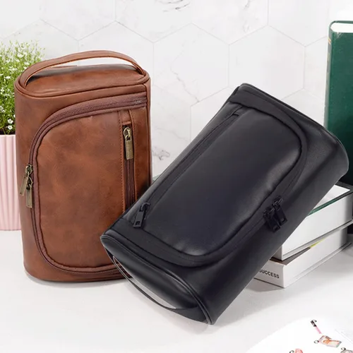 Vista 7 de Neceser personalizado para hombres, marido, novio, papá, cuero con capacidad para viaje, kit de viaje hecho a mano con grabado personalizado, nombre