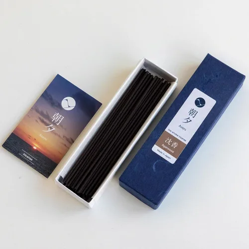 Vista 2 de Asayu Japan Varillas de incienso natural de madera de agar, tamaño de muestra de incienso japonés para relajación nocturna, yoga, meditación.