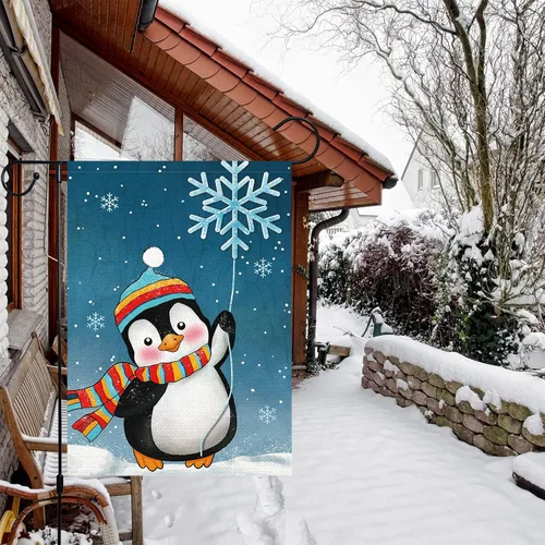 Vista 3 de Bandera de jardín de Navidad de bienvenida de pingüinos de invierno, 12 x 18 pulgadas, de arpillera de doble cara, bufandas de copos de nieve
